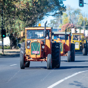 tractors 2780860