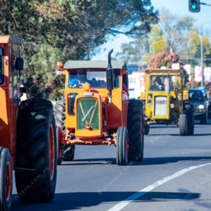 tractors 2780861