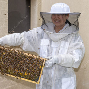 beekeeper 2983596